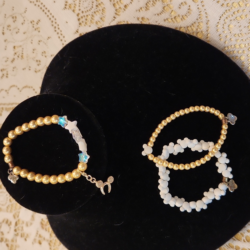 Mickey Mouse Elegant Gold and White Beaded Bracelet Set
